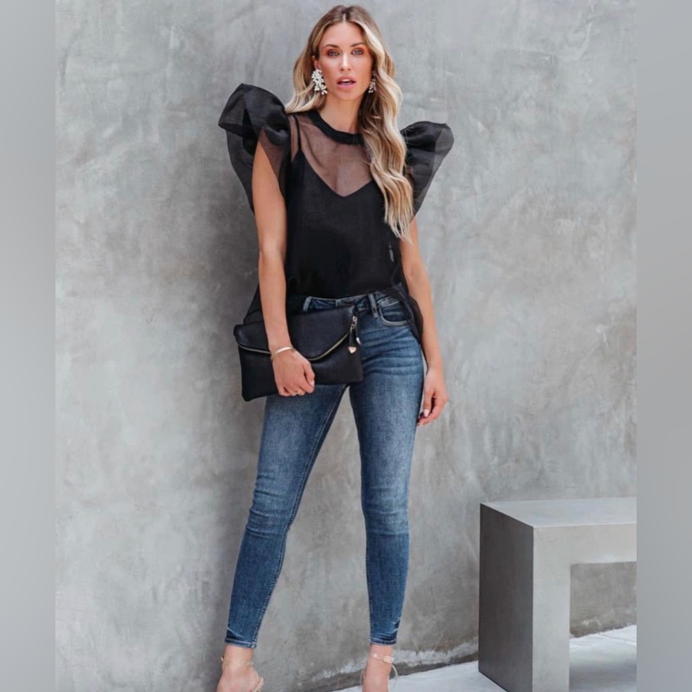 VICI Blu Pepper Always Exquisite Organza Top Puff Sleeves Black Size Large.